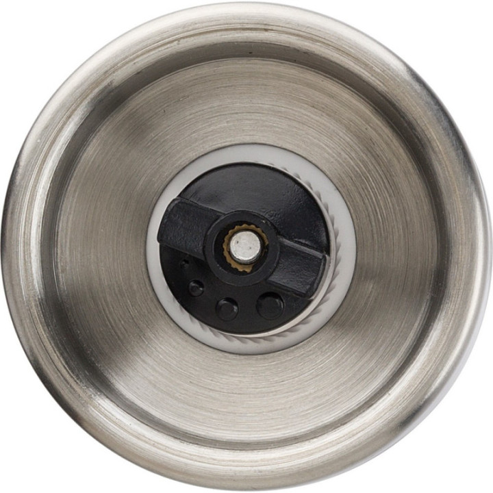V1210-32_IUN01.jpg