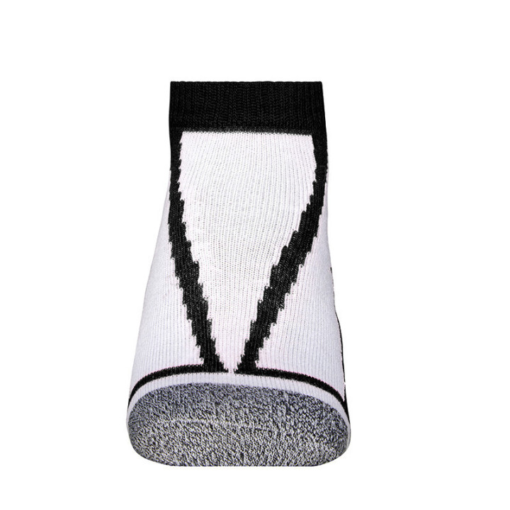 Chaussettes_de_sport_noir_Devant_JN209.jpg