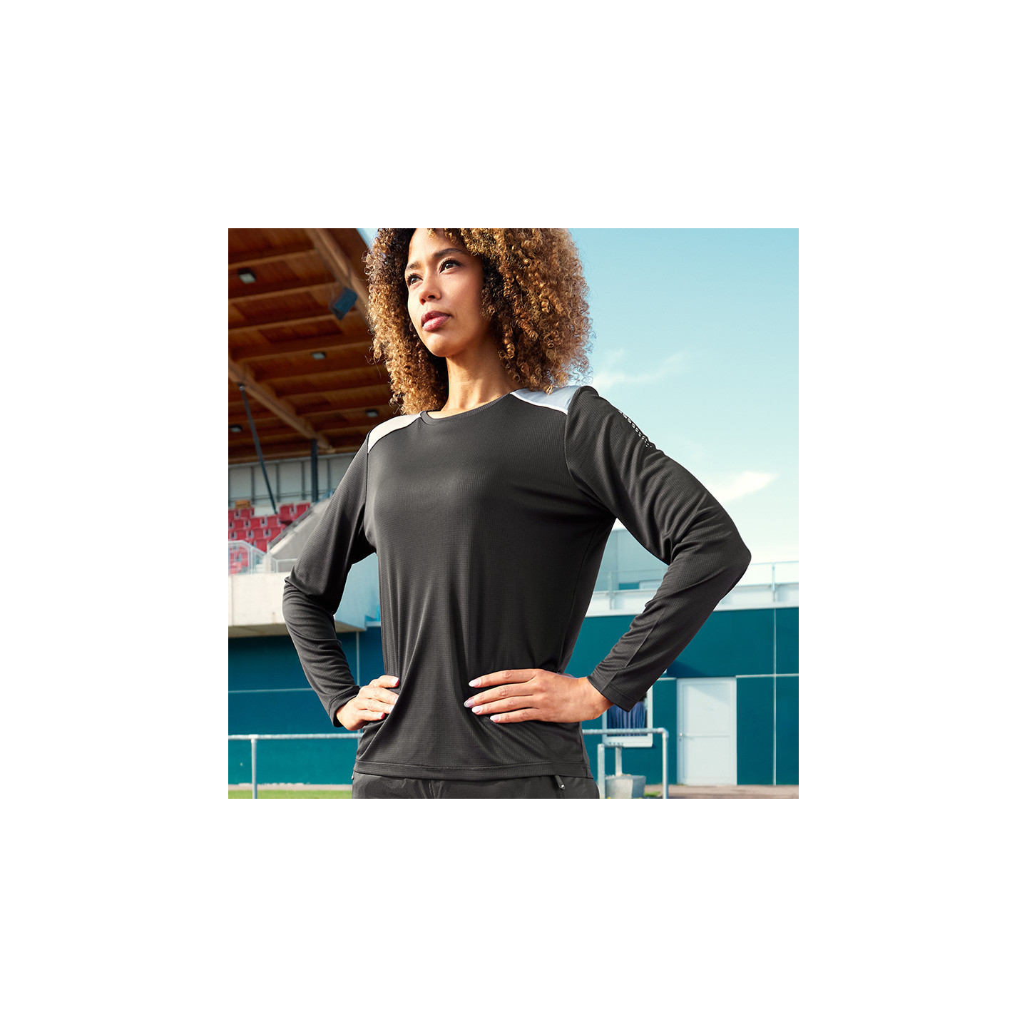 Maillot_running_Femme_Daiber_1_Gauche_JN1385.jpg