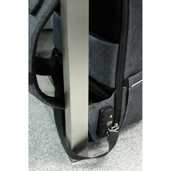 VA520-19_ATM03.jpg